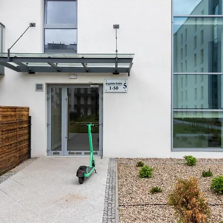 Apartment Srodmiescie Angielska Grobla With Free Parking By Renters Gdansk