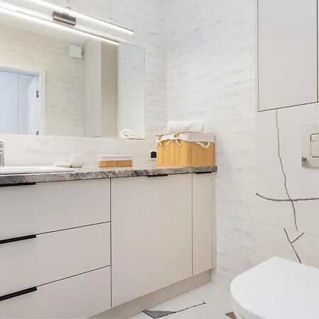 Srodmiescie Angielska Grobla With Free Parking By Renters 格但斯克