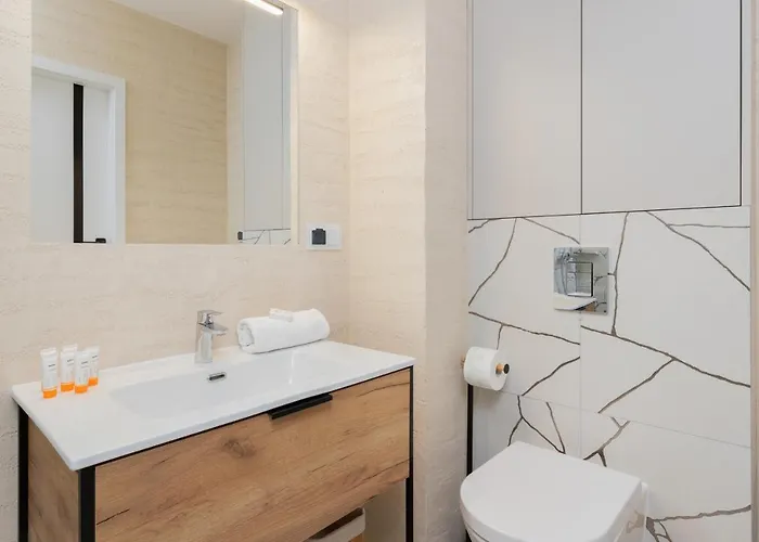 Srodmiescie Angielska Grobla With Free Parking By Renters Apartment Gdansk